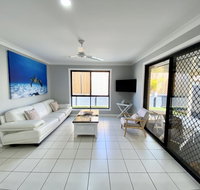 STYLISH RESIDENCE LARGE PRIVATE YARD - CLOSE TO DREAMWORLD - South Australia Travel