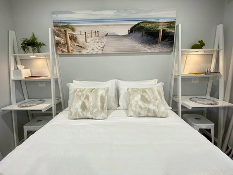 STYLISH UNIT - CLOSE TO DREAMWORLD - South Australia Travel 2