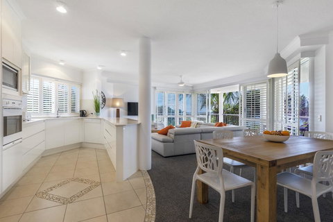 Sun, Sand, And Surf, Sunrise Beach - South Australia Travel 3