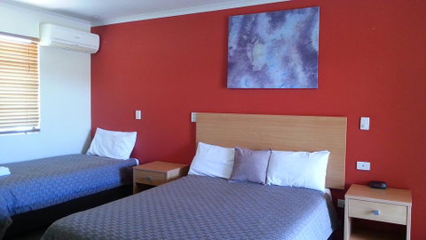 Summit Motel - South Australia Travel 1