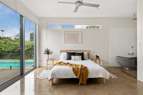 Sundays Beach House - South Australia Travel 0