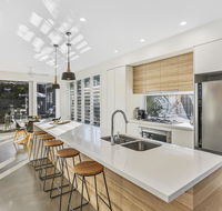 Sunrise SEA-esta - South Australia Travel