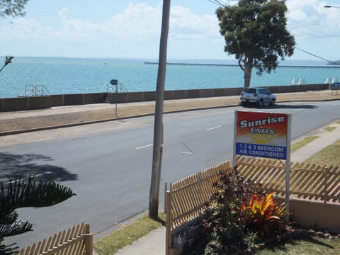 Sunrise Units - South Australia Travel 0
