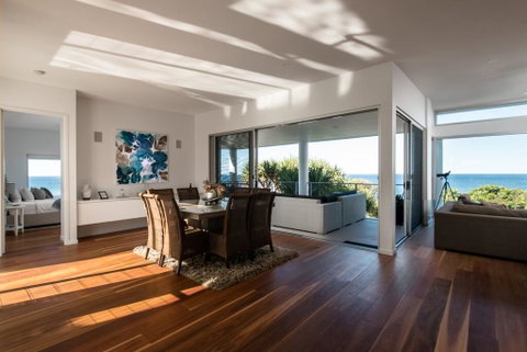 Sunshine Coast White House - South Australia Travel 3
