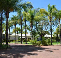 Swan Valley Oasis Resort - South Australia Travel