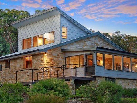 Sydney View - 70km From Sydney, 1000km From Care! - South Australia Travel 2