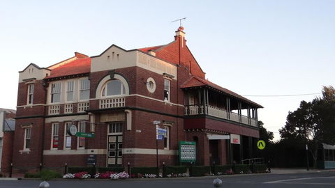 The Bank B&B West Wyalong - South Australia Travel 0