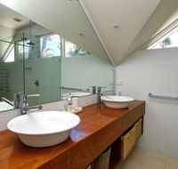 THE BEACH HOUSE - South Australia Travel