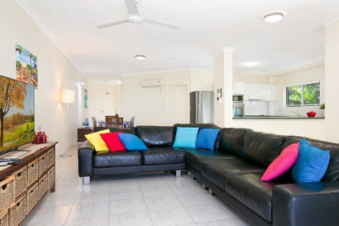 The Beach House 3BR Waterfront Apartment, Own WIFI - South Australia Travel 3