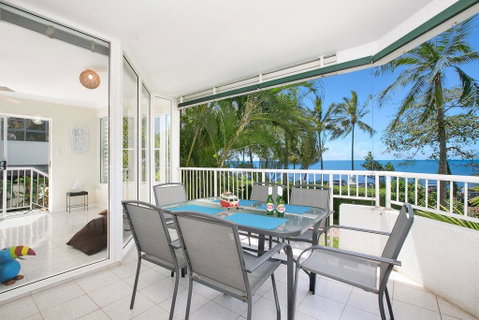 The Beach House 3BR Waterfront Apartment, Own WIFI - South Australia Travel 1