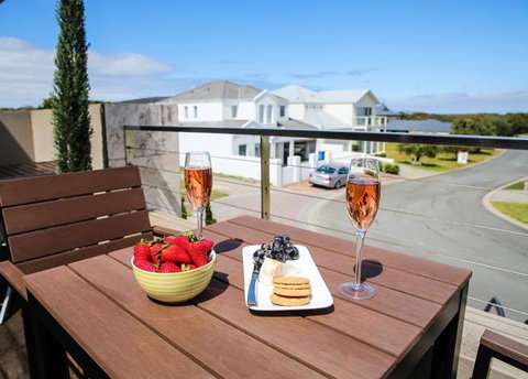 The Beach House At Bayside - South Australia Travel 0