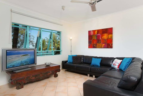 The Beach Shack 3BR Waterfront Resort, Own WIFI - South Australia Travel 3