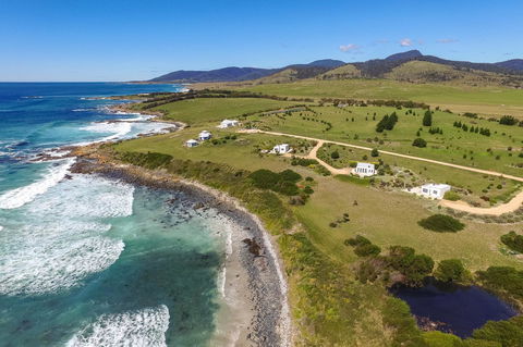 Saltwater - Absolute Oceanfront, Hot Tubs, Sauna, Fire Pits - South Australia Travel 32