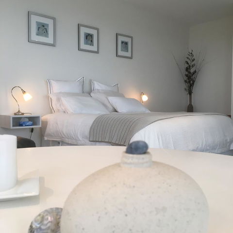 Saltwater - Absolute Oceanfront, Hot Tubs, Sauna, Fire Pits - South Australia Travel 34