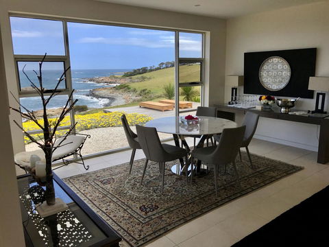 Saltwater - Absolute Oceanfront, Hot Tubs, Sauna, Fire Pits - South Australia Travel 5
