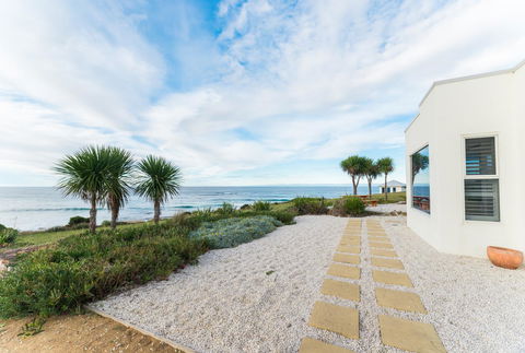Saltwater - Absolute Oceanfront, Hot Tubs, Sauna, Fire Pits - South Australia Travel 22
