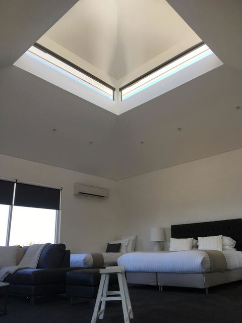 Saltwater - Absolute Oceanfront, Hot Tubs, Sauna, Fire Pits - South Australia Travel 18