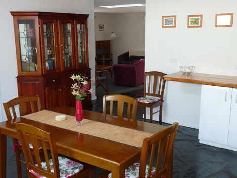 Eagles Rise Tasmania - South Australia Travel 32