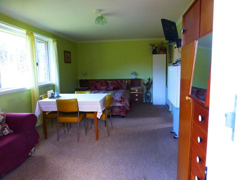 Quamby Pines Chalet - South Australia Travel 4