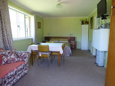 Quamby Pines Chalet - South Australia Travel 27