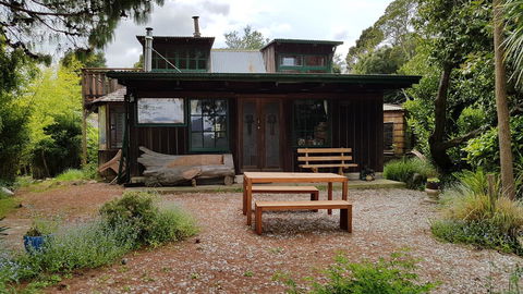Whispering Hills Retreat - South Australia Travel 5