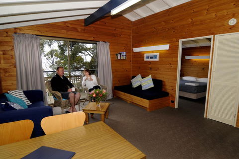 Bicheno By The Bay - South Australia Travel 3