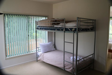 Hazards Beach House - South Australia Travel 13