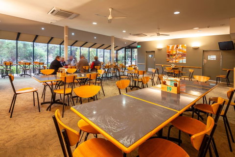 Mornington Inn - South Australia Travel 15
