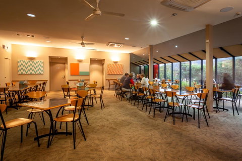 Mornington Inn - South Australia Travel 16