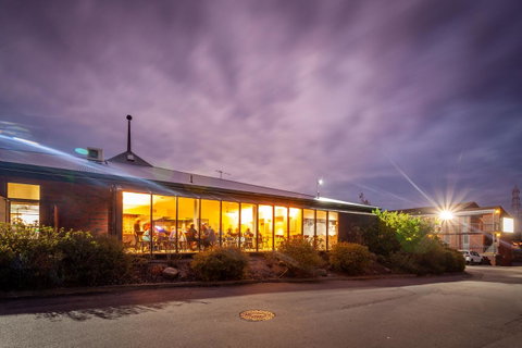 Mornington Inn - South Australia Travel 7