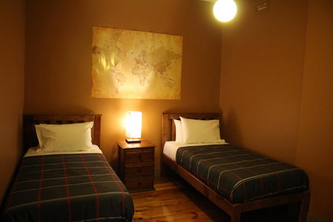 The Tasmanian Inn - South Australia Travel 10
