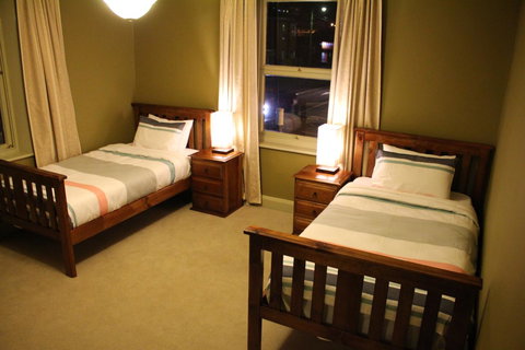 The Tasmanian Inn - South Australia Travel 42