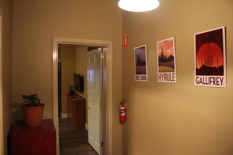 The Tasmanian Inn - South Australia Travel 11