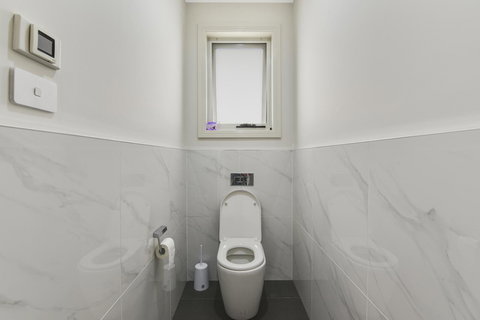 Lookout Point Guest House - South Australia Travel 21