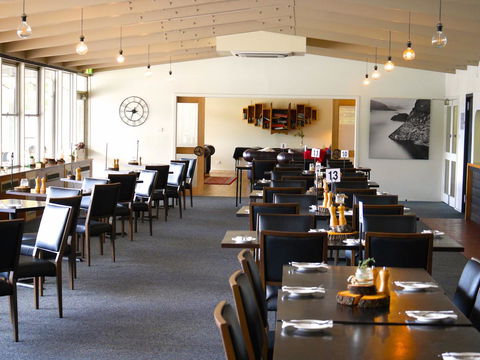 Pedder Wilderness Lodge - South Australia Travel 6