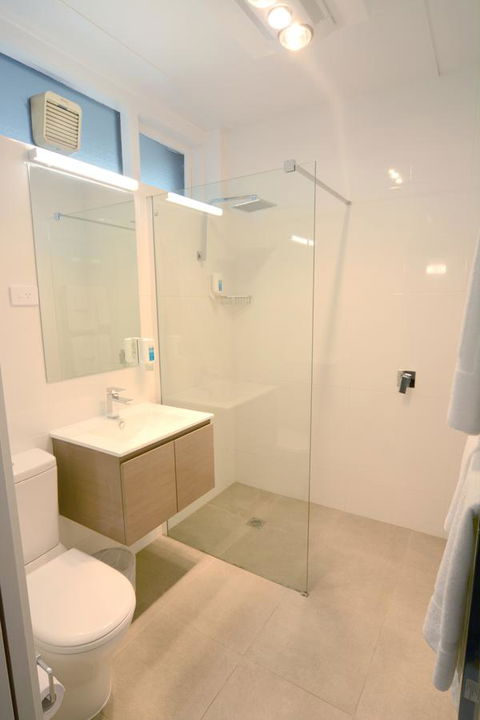 Bridge Hotel - South Australia Travel 9