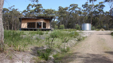 BAY OF FIRES ECO HUT Off Grid Experience At Binalong Bay - South Australia Travel 20