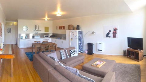 Launceston CBD Abode - South Australia Travel 21