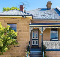 WEST NEST  Classic 3BR Hobart Terrace BEST Location View Close to City - South Australia Travel