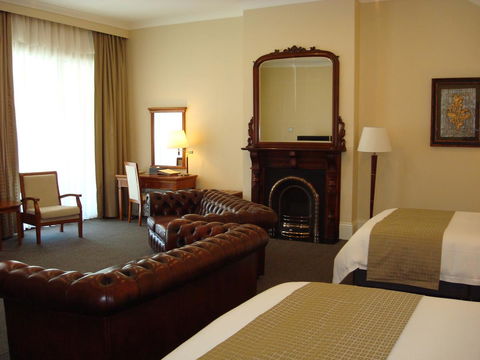 City Park Grand Hotel - South Australia Travel 1