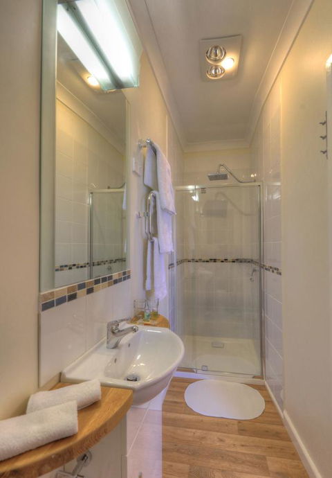 Ashdowns Of Dover - South Australia Travel 8