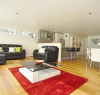 Seaview Apartment - South Australia Travel