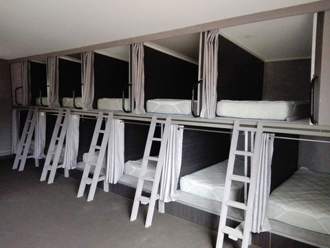 Swansea Backpacker Lodge - South Australia Travel 20