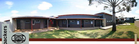 Swansea Backpacker Lodge - South Australia Travel 24