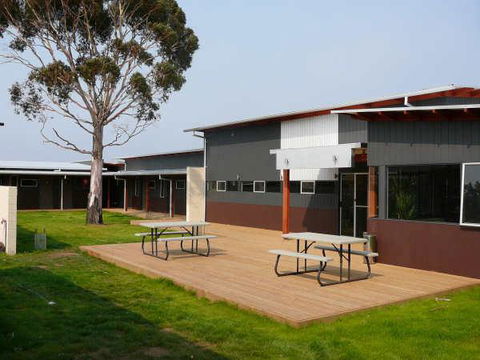 Swansea Backpacker Lodge - South Australia Travel 8