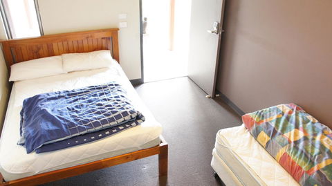 Swansea Backpacker Lodge - South Australia Travel 23