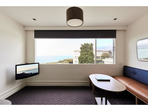 Hotel Sorrento - South Australia Travel 9