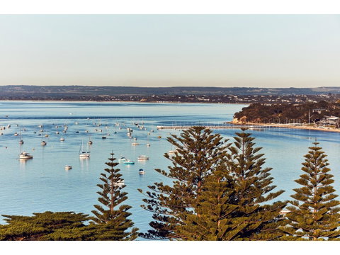 Hotel Sorrento - South Australia Travel 23