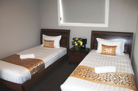 Atarhi Villas - Melbourne - South Australia Travel 7