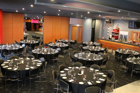 Nightcap At Matthew Flinders Hotel - South Australia Travel 36